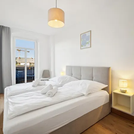 Grosszuegige Fuer Gruppen & Familien I Balkon Pirna