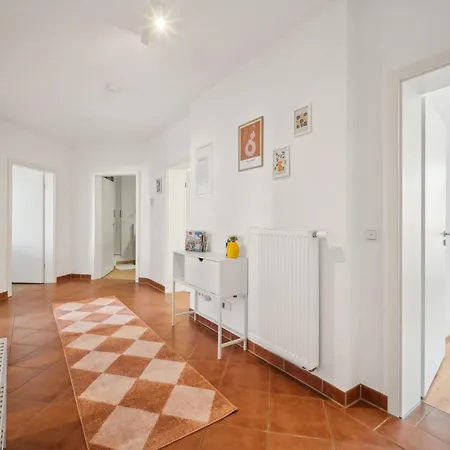 Grosszuegige Fuer Gruppen & Familien I Balkon