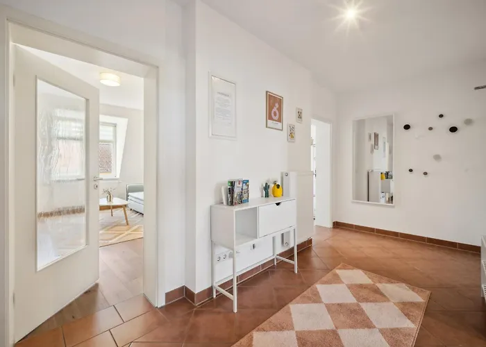 Grosszuegige Fuer Gruppen & Familien I Balkon アパート *