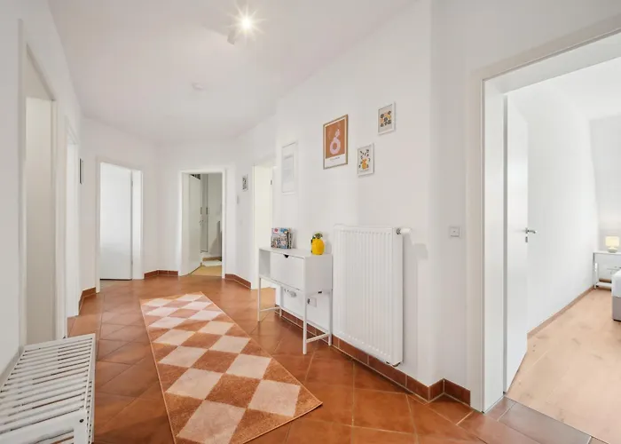 Grosszuegige Fuer Gruppen & Familien I Balkon